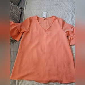 BIBI Women's 3/4 Bell sleeve Coral shirt. Size M  NWT